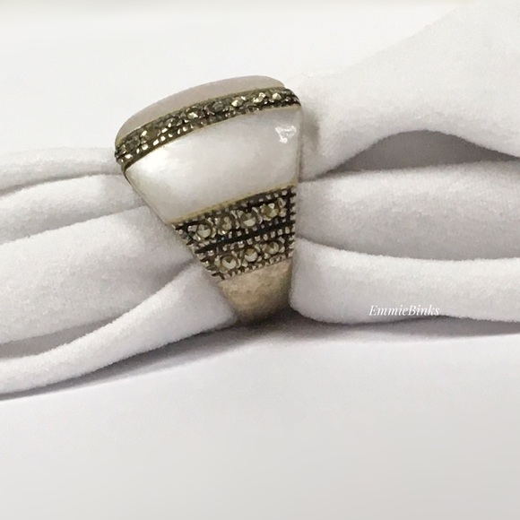 Vintage Silver 925 MOP & Marcasite Cocktail Ring - Picture 2 of 11